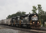 NS 3309 leads train P10 out of the yard